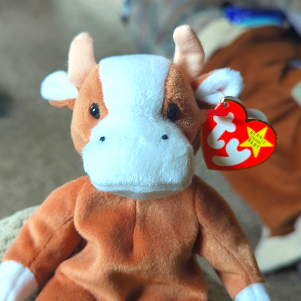 Ty Beanie Babies - Bessie the Cow -